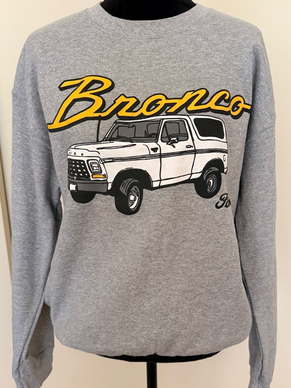 Ford Bronco Crew Neck Pullover Sweatshirt Double Sided Graphic Size M - Picture 1 of 5